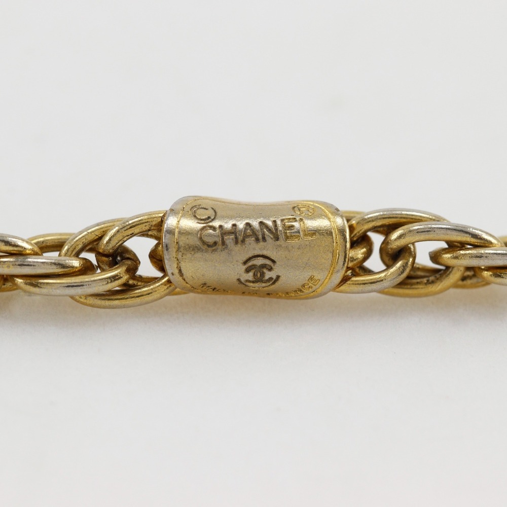 CHANEL Vintage Gold Logo Necklace - Picture 5 of 7